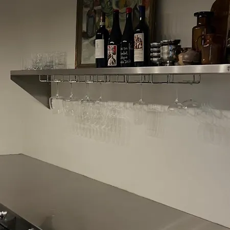 Newly Renovated - 15 Min From Center Lägenhet *